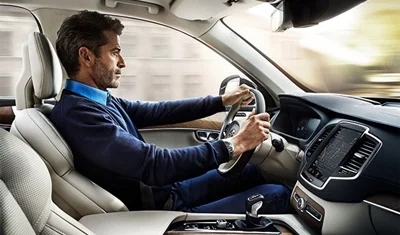کمپانی ولوو خودروی xc60 را در سال 2014 عرضه کرد. در این مقاله راهنمای کنترل های راننده خودرو ولوو xc60 را برای مشتریان و علاقه‌مندان ارائه میکنیم.